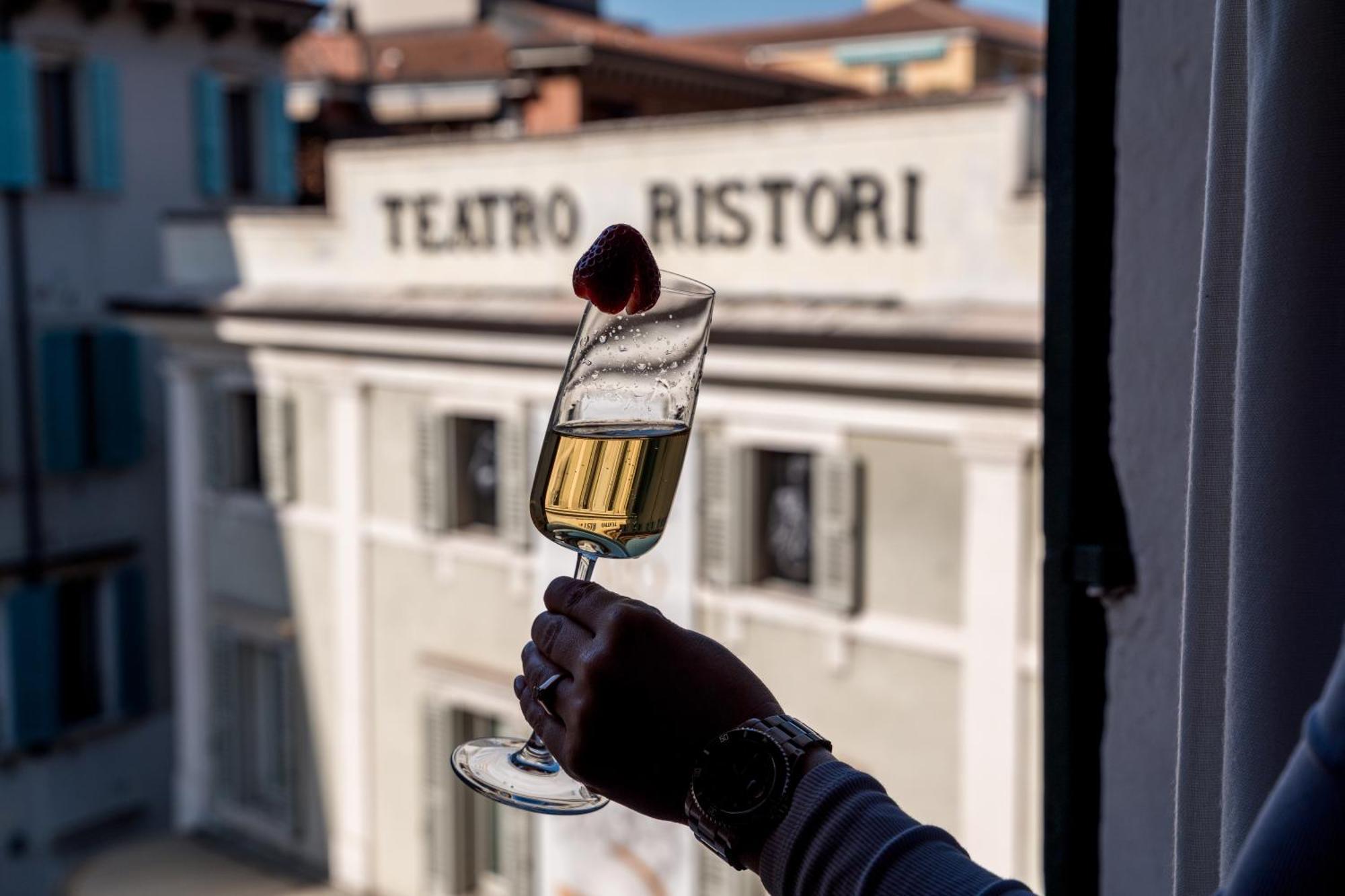 Palazzo Ristori Appartement Verona Buitenkant foto