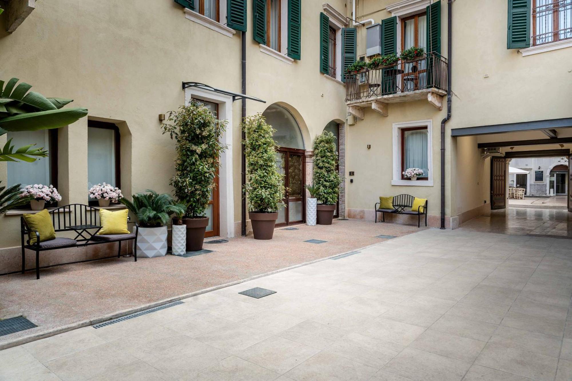 Palazzo Ristori Appartement Verona Buitenkant foto